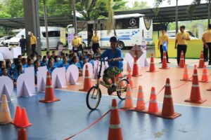 “DLT Kide on the Road” ความปลอดภัยทางถนนแก่เด็กและเยาวชนเฉลิมพระเกียรติ