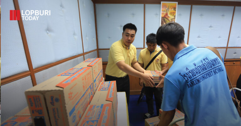 นมยูเอชที รถจักรยาน และชุดยาสีฟันแปรงสีฟัน ให้แก่โรงเรียนในโครงการกองทุนการศึกษาในพื้นที่จังหวัดลพบุรี