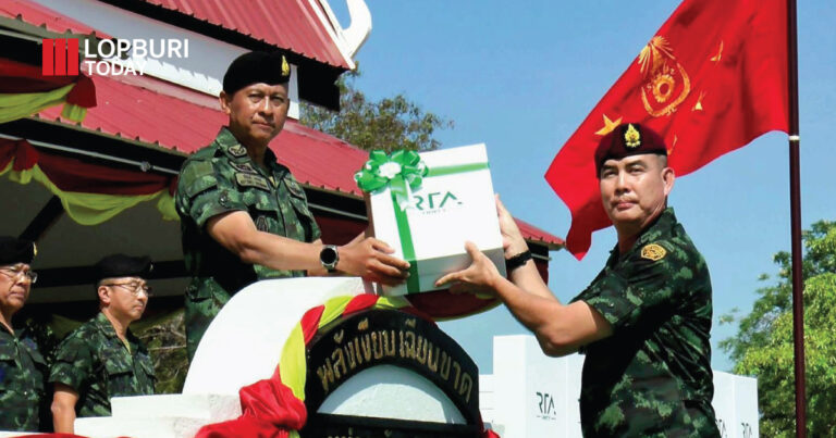 รองผบ.ทบ. ตรวจเยี่ยม มอบของขวัญปีใหม่ ให้แก่กำลังพลหน่วยรบพิเศษ