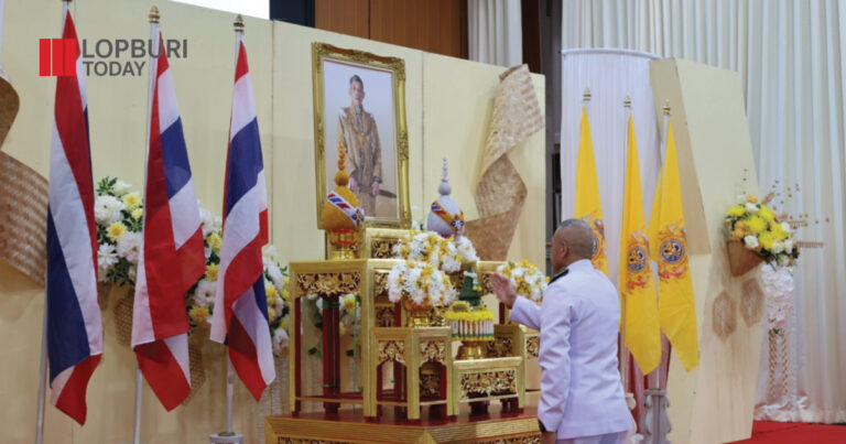 ผู้แทนพระองค์เชิญหนังสือ ธรรมนาวา “วัง” และการบรรยายธรรมหลักธรรมพระราชทาน ธรรมนาวา “วัง” สู่วัยรุ่น วัยเรียน