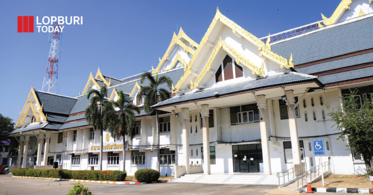 ผู้ว่าฯ ทำพิธีบวงสรวงขออนุญาตรื้อถอนศาลากลางหลังเก่า เพื่อเป็นศูนย์รวมของหน่วยงานราชการยกระดับการบริการประชาชน 