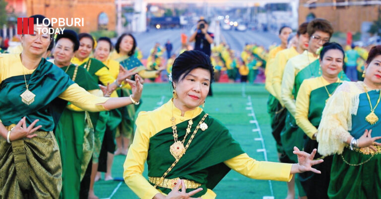 ผู้ว่าฯ ให้กำลังใจนางรำในการ ซ้อมรำถวายสมเด็จพระนารายณ์มหาราช ประจำปี 2568 