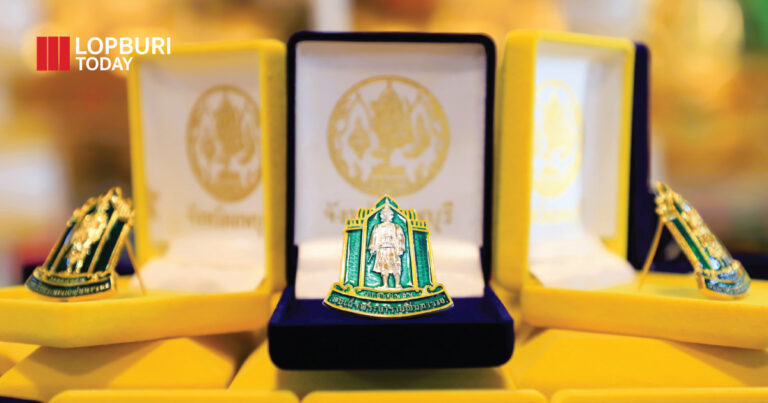 พิธีพุทธาภิเษกเข็มกลัดที่ระลึก สมเด็จพระนารายณ์มหาราช ประจำปี 2568