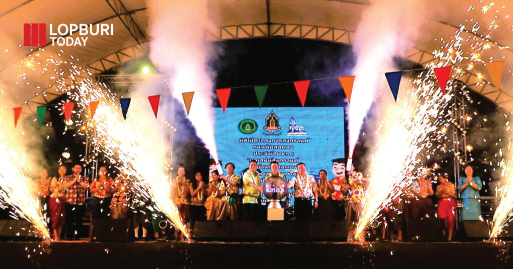 บรรยากาศท่องเที่ยวคึกคัก 1 ใน 12 เมืองน่าเที่ยว สงกรานต์เมืองลิง ถนนดินสอพอง