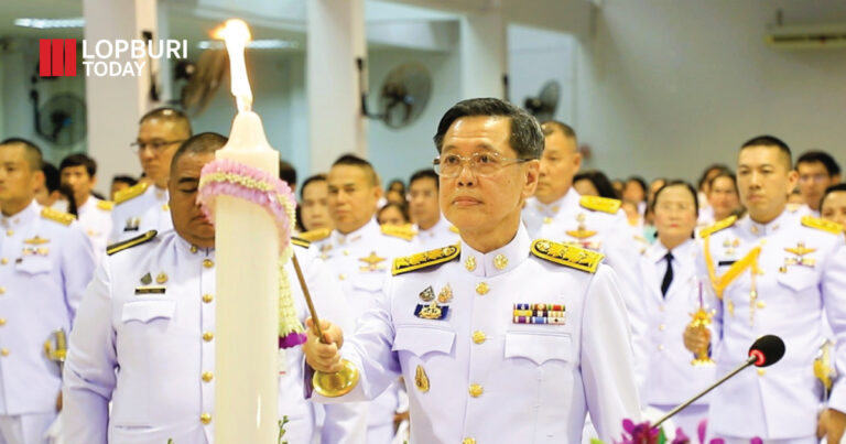 ลพบุรีรวมใจ! ตักบาตร–ถวายพานพุ่มจุดเทียน วันคล้ายวันพระราชสมภพพระบรมราชินี 3 มิ.ย. 2568