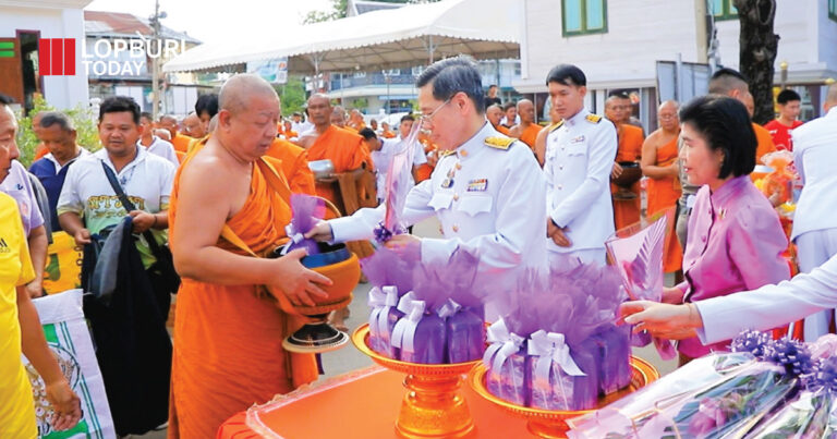 69 รูป 69,999 ตัว! ลพบุรีจัดพิธีพุทธศาสนา-ปล่อยปลา ถวายพระองค์โสม