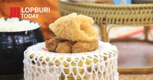 ลาวเวียงบ้านป่าตาลสืบสาน “บุญผ้าป่าข้าวเม่าทอด” คู่ประเพณีลอยกระทงกว่า 100 ปี แห่งศรัทธาและสายใยชุมชน