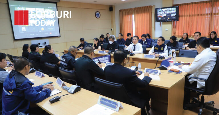 จังหวัดลพบุรีตั้ง War Room รับมือพายุ “คัลแมกี” สั่งเฝ้าระวังตลอด 24 ชั่วโมง เตรียมพร้อมรับสถานการณ์ฝนตกหนัก