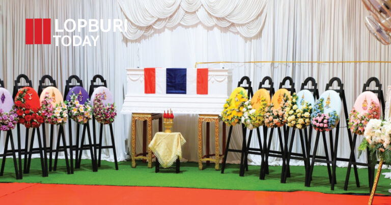 หน่วยบัญชาการสงครามพิเศษ จัดพิธีรับศพ &ldquo;สิบเอกพชร แย้มแตงอ่อน&rdquo; วีรบุรุษนักรบพิเศษ ผู้เสียสละชีวิตปกป้องอธิปไตยชายแดนไทย&ndash;กัมพูชา อย่างสมเกียรติ