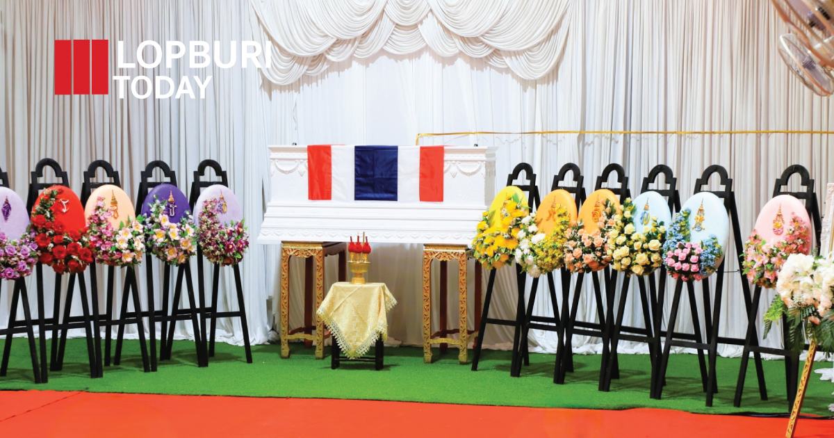 หน่วยบัญชาการสงครามพิเศษ จัดพิธีรับศพ &ldquo;สิบเอกพชร แย้มแตงอ่อน&rdquo; วีรบุรุษนักรบพิเศษ ผู้เสียสละชีวิตปกป้องอธิปไตยชายแดนไทย&ndash;กัมพูชา อย่างสมเกียรติ