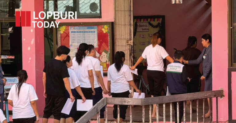 ลพบุรีจัดสอบท้องถิ่น 2568 สนามโคกสำโรงวิทยา ผู้เข้าสอบกว่า 630 คน รองผู้ว่าฯ ลงพื้นที่ตรวจการสอบเป็นไปด้วยความเรียบร้อย