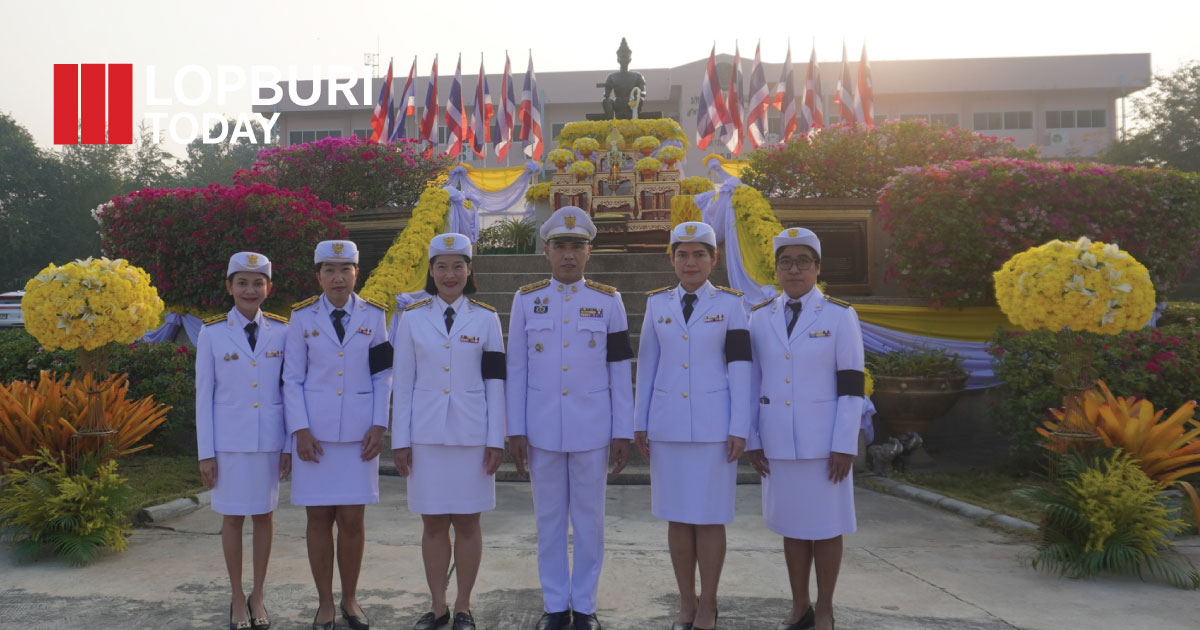 ผู้ว่าฯ ลพบุรี วางพานพุ่มถวายราชสักการะ “วันพ่อขุนรามคำแหงมหาราช” น้อมรำลึกพระมหากรุณาธิคุณผู้ทรงวางรากฐานอักษรไทย