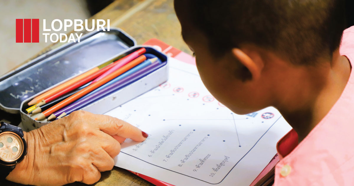 สภากาชาดไทยตรวจเยี่ยมโครงการส่งเสริมการอ่าน–เขียนภาษาไทย โรงเรียนในจังหวัดลพบุรี เดินหน้าลดปัญหาเด็กอ่านไม่ออกเขียนไม่ได้