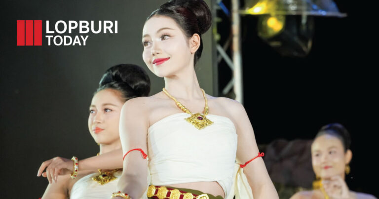 สืบสานอัตลักษณ์ศิลป์ จัดแสดง “วิจิตรผ้าไทย ร่ายรำนาฏศิลป์ สานมรดกไทย เทิดไท้องค์ราชินี” งดงามกลางงานแผ่นดินสมเด็จพระนารายณ์ ครั้งที่ 38