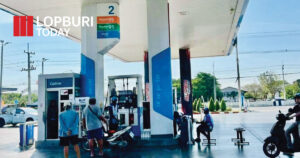 พลังงานลพบุรี ลงพื้นที่ตรวจสถานีบริการน้ำมัน ยืนยันมีเพียงพอ ขอประชาชนงดกักตุน