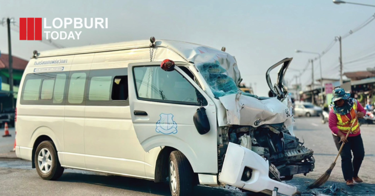 ผู้ว่าฯ ลพบุรี รุดเยี่ยมนักเรียนบาดเจ็บเหตุรถรับส่งชนรถบรรทุก ที่ รพ.พระนารายณ์มหาราช สั่งเข้มมาตรการความปลอดภัย